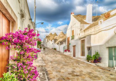 Alberobello - Puglia Region Italy Touring