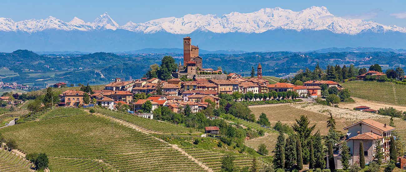 Seralunga - Piemonte Region Italy Touring