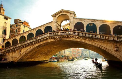 venice rialto bridge